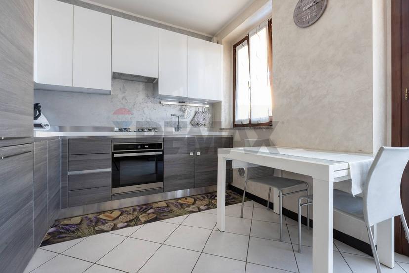 Trilocale in Via Pastrengo 27, Fagnano Olona — foto 3 di 5