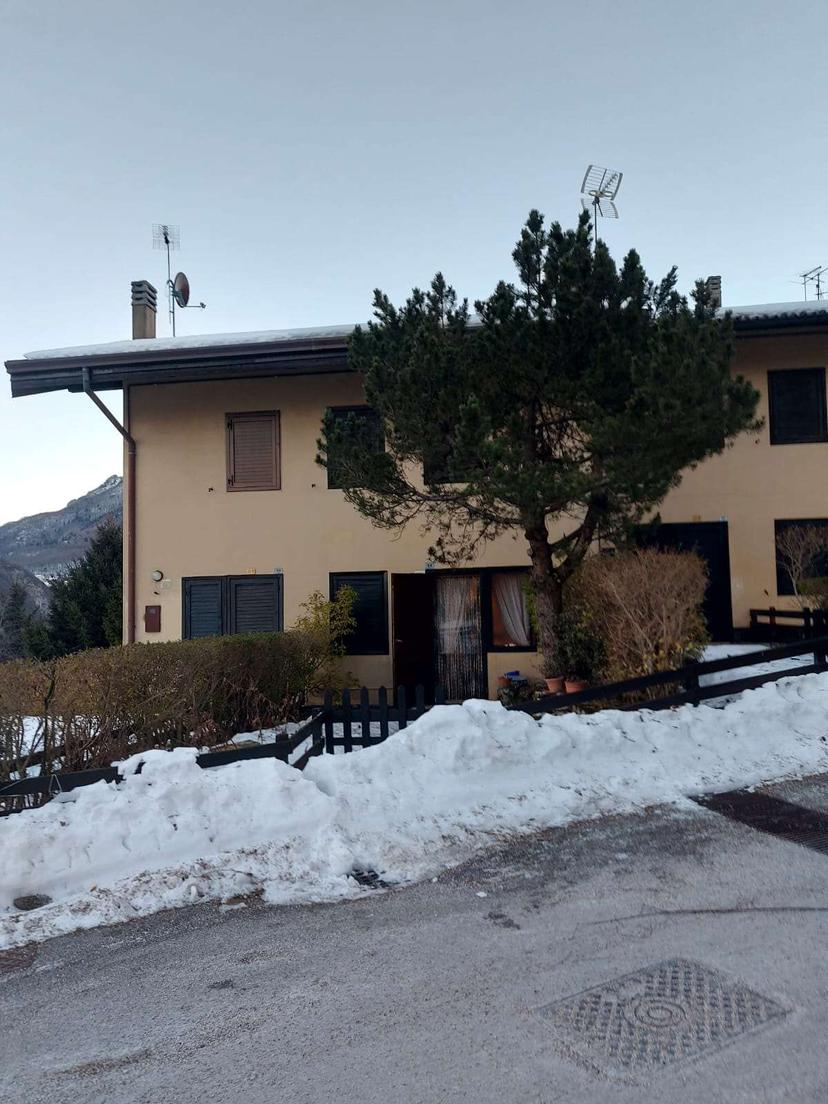 Trilocale in Frazione Brozzi 62, Vallarsa — foto 3 di 5