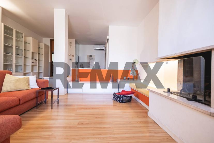 Trilocale in Via Giulio Cesare 29, Riccione