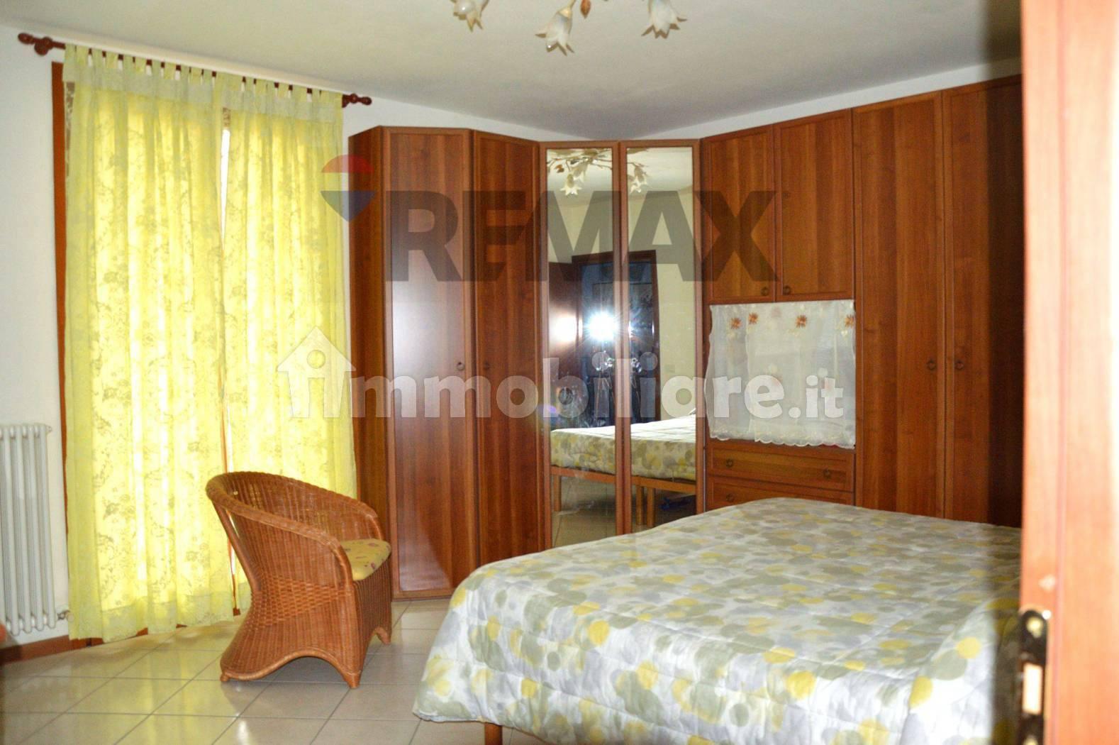 Villa a schiera in Via Piave 17, Santo Stefano Lodigiano