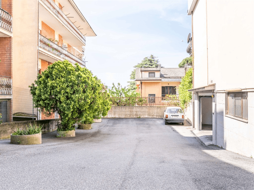 Quadrilocale in Vicolo Santa Chiara, Colonna — foto 4 di 5