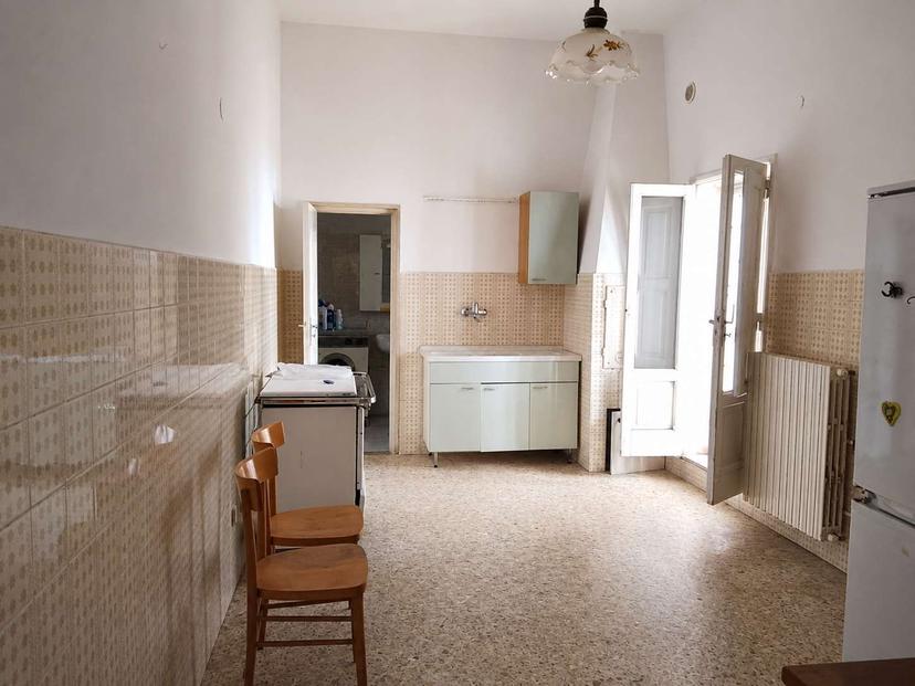 Casa indipendente in Via Cazzolla  19, Bitonto — foto 3 di 5