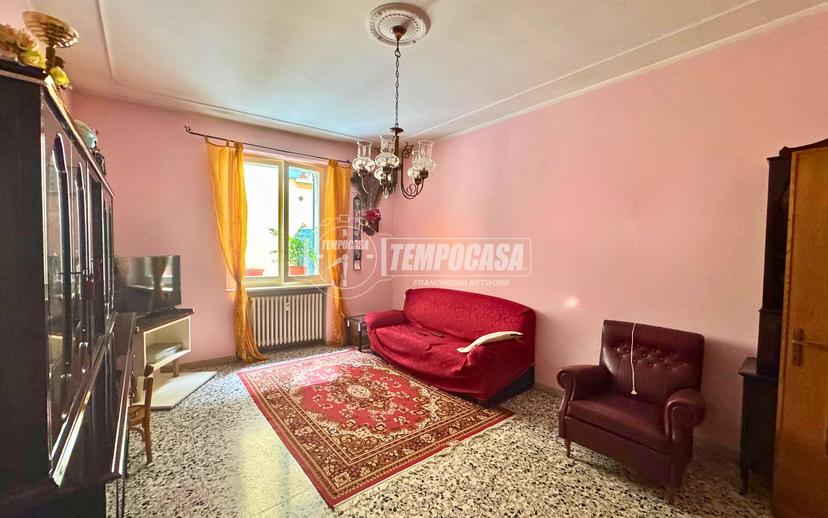 Trilocale in Via del Carbone, Reggio nell'Emilia