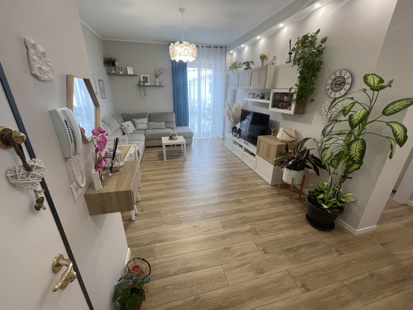 Trilocale in Via Alcide De Gasperi 5, Bovisio-Masciago