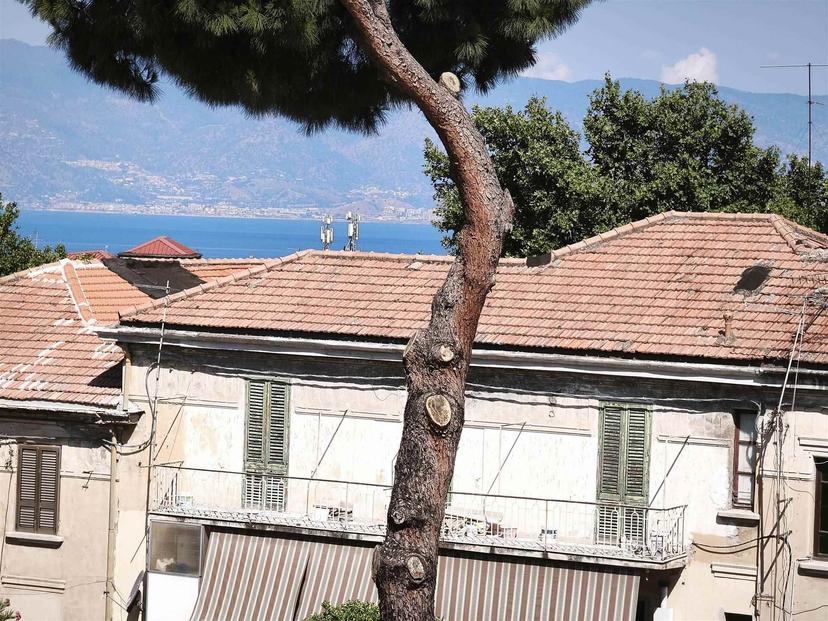 Quadrilocale in Via Borrace alla Caserma, Reggio di Calabria — foto 2 di 5
