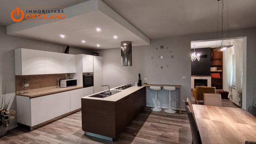 Casa indipendente in Via dei Bagni 65, Monfalcone — foto 3 di 5