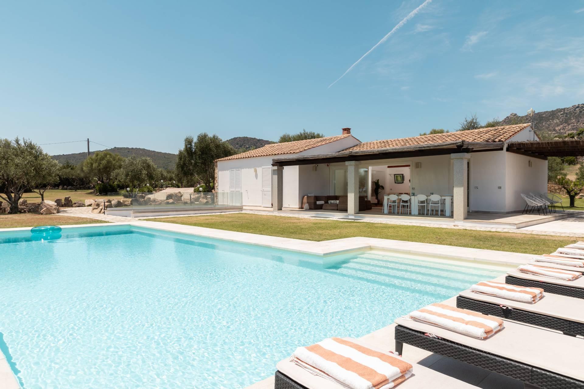 Villa in Str. Panoramica Olbia, 2, Golfo Aranci