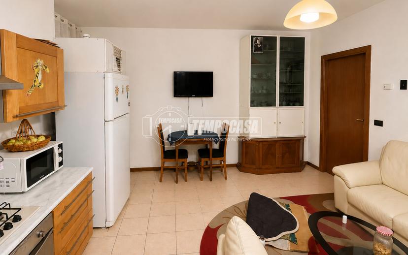 Bilocale in Via Canosse 14, Brivio — foto 3 di 5
