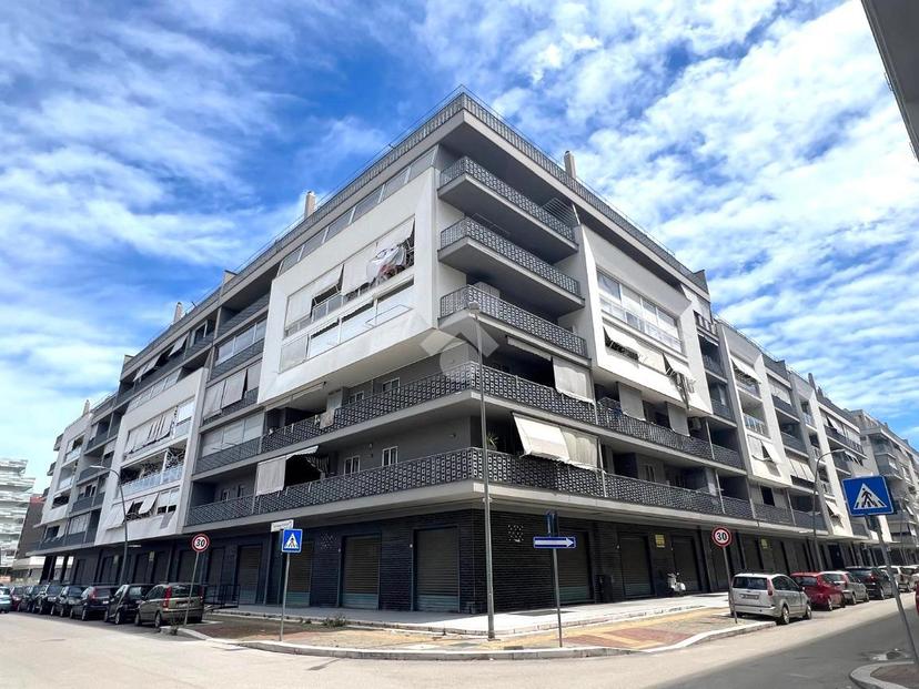 Trilocale in Viale Carlo Maria Giulini, Barletta — foto 5 di 5