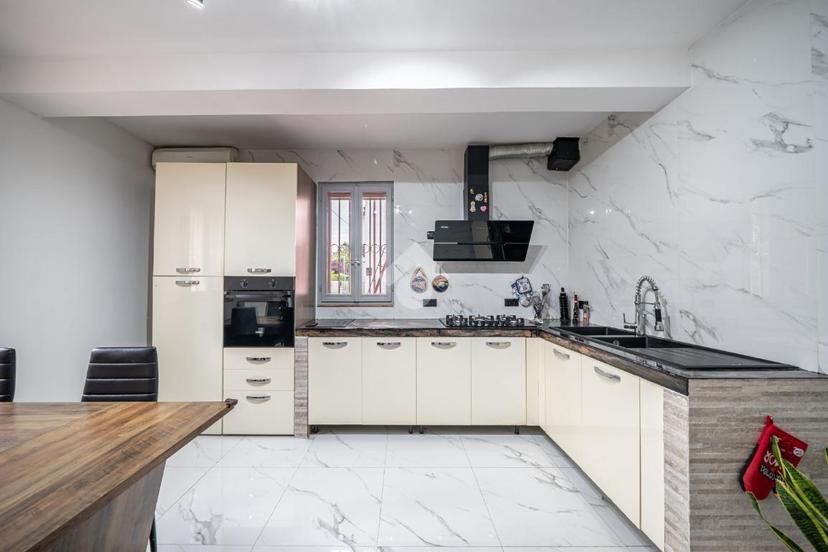 Casa indipendente in Via Ezio Comparoni 53, Reggio nell'Emilia — foto 5 di 5