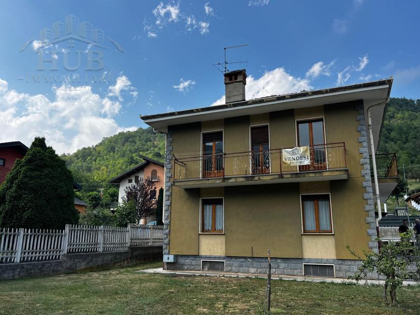 Casa indipendente in Via Tenente Arturo Garino 3, San Damiano Macra — foto 4 di 5