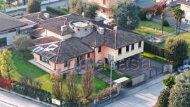 Villa in Via Vincenzo Bellini 1, Asola — foto 3 di 5