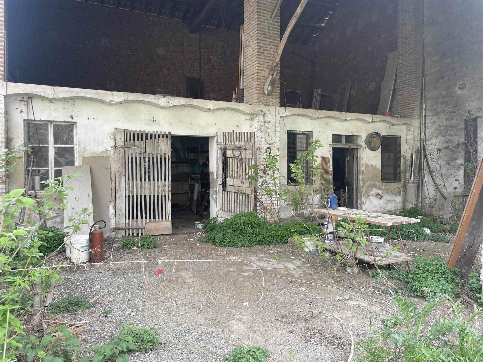 Casa indipendente, Mede