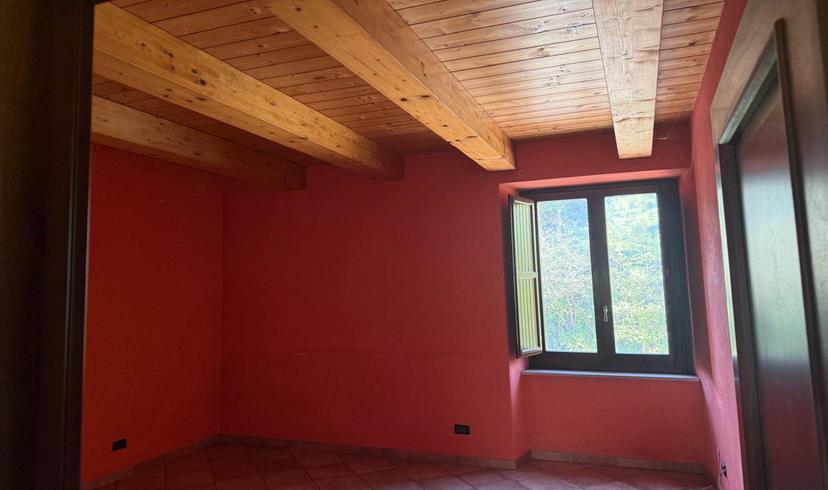 Casa indipendente, Santo Stefano di Rogliano — foto 3 di 5