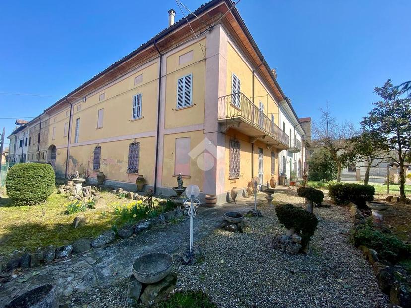 Casa indipendente in Via Giosuè Carducci 27, Sale — foto 3 di 5