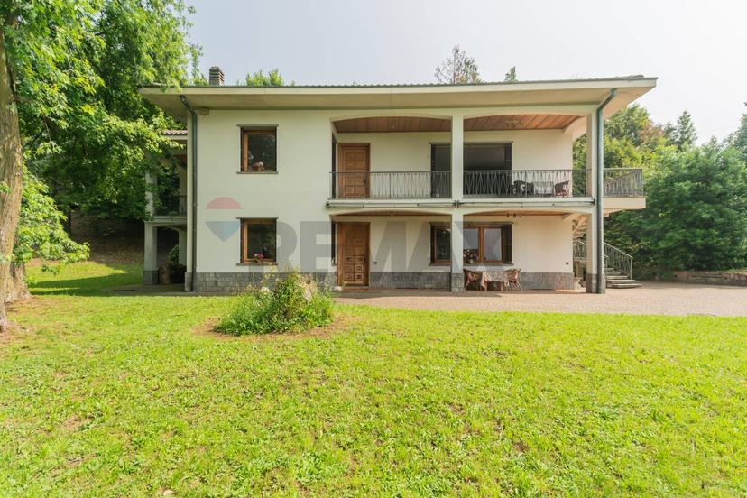 Villa in Via De Vittori 1, Saltrio — foto 4 di 5
