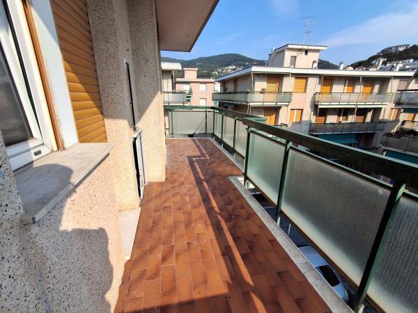 Bilocale in Viale Riviera 10, Pietra Ligure