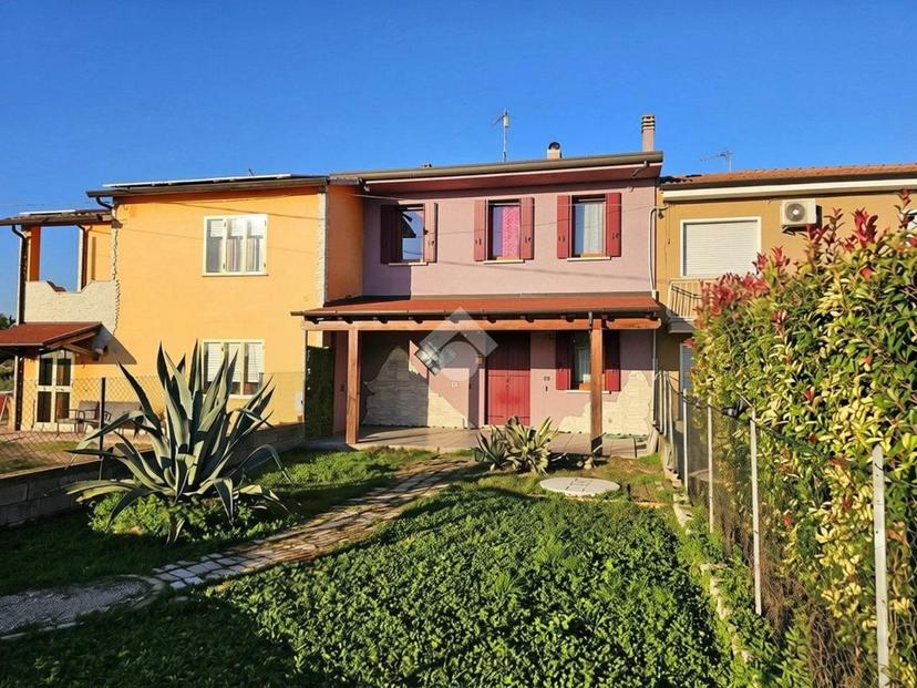 Villa in Via a. Vivaldi 2, Sant'Urbano — foto 5 di 5