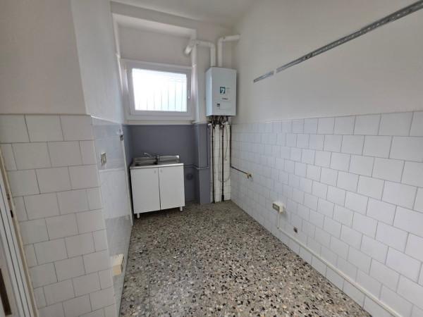 Bilocale in Via Carlo Ferraris, Omegna — foto 3 di 5