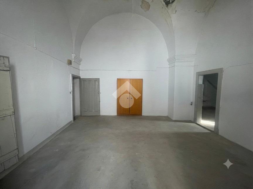 Casa indipendente in Via Corsica, Grottaglie