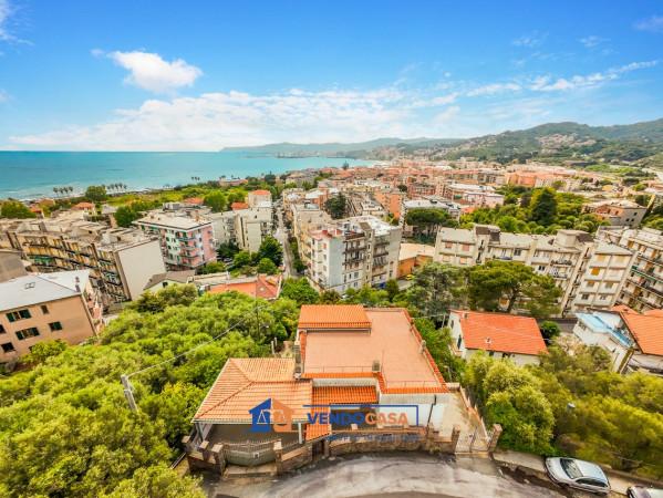 Villa in Via Giovanni Lanfranco, Albisola Superiore — foto 3 di 5