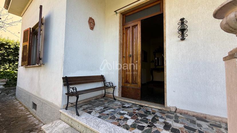 Villa, Vezzano Ligure