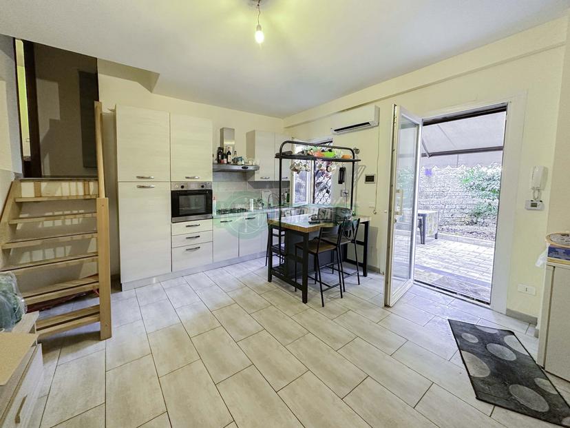 Trilocale in Via Monte Sirente, Anguillara Sabazia — foto 3 di 5