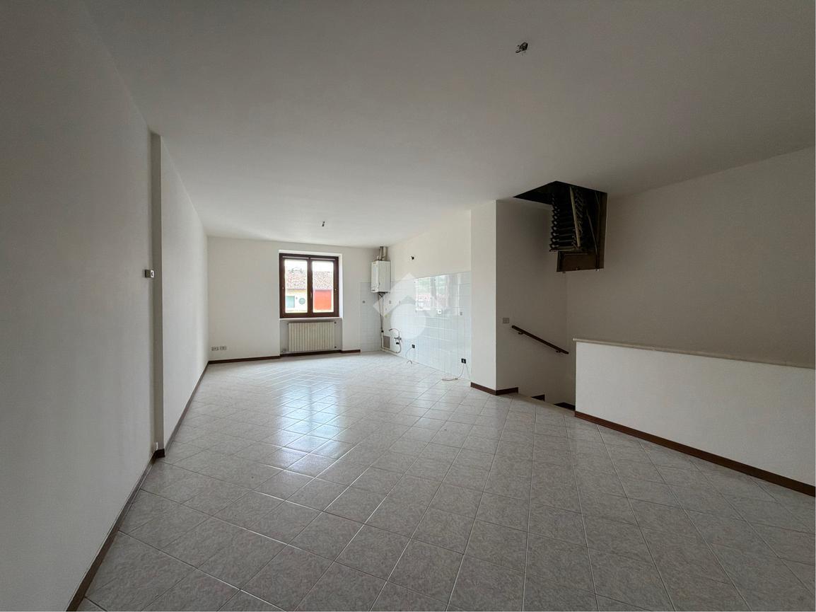 Trilocale in Via XX Settembre 142, Calcinato