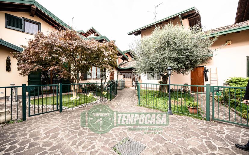 Villa a schiera in Via Don Angelo Corti 14, Pogliano Milanese — foto 2 di 5