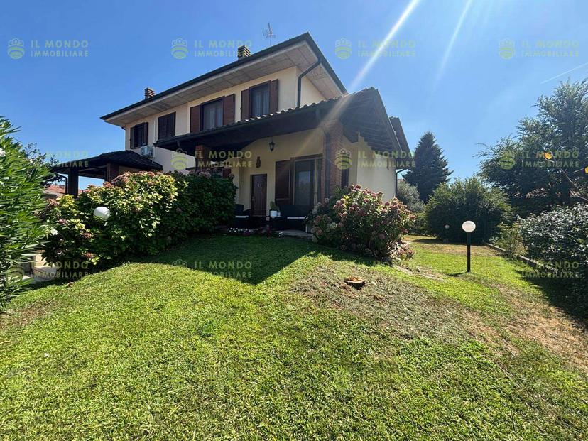 Porzione di villa in Via Falcone 8, Sant'Angelo Lodigiano — foto 2 di 5