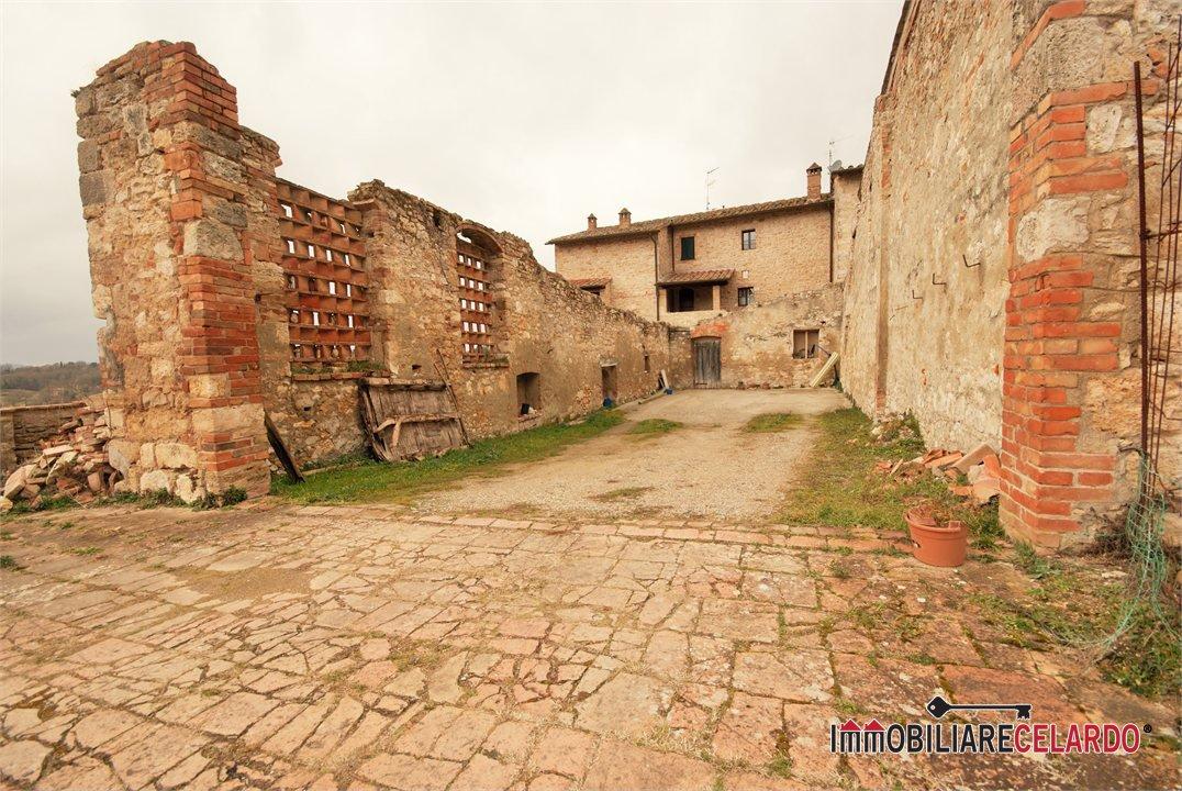 Quadrilocale, Monteriggioni
