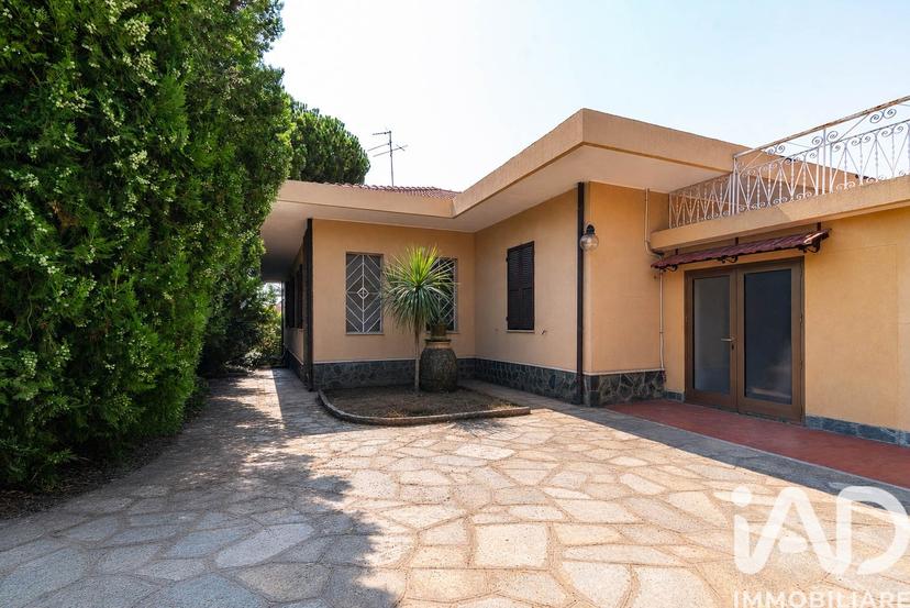 Villa in Via delle Ginestre 5, Ceriale — foto 2 di 5
