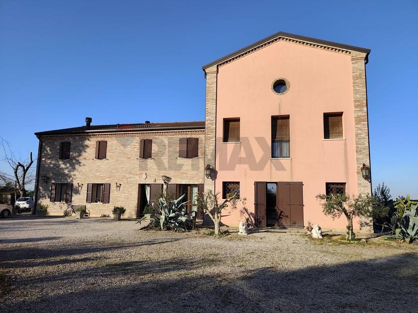 Villa in Via Madonna, Boschi 14, Poggio Renatico — foto 3 di 5