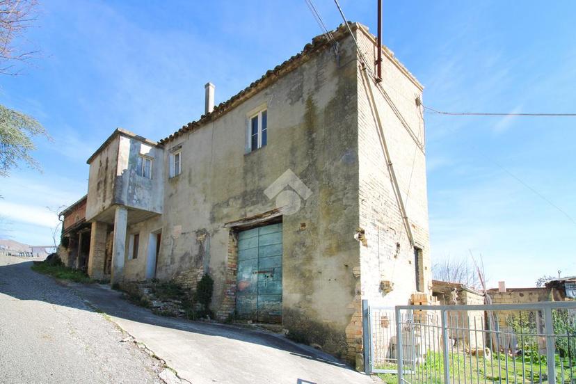 Rustico in Frazione Montotto 38, Monterubbiano — foto 2 di 5