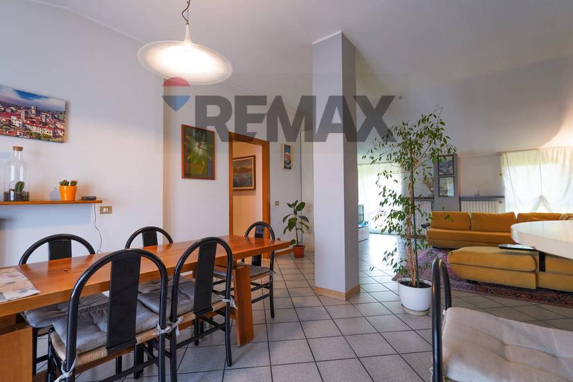 Trilocale in Don  Luigi Guanella 933, Urgnano — foto 2 di 5