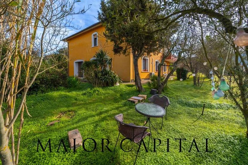 Villa, Monti — foto 3 di 5
