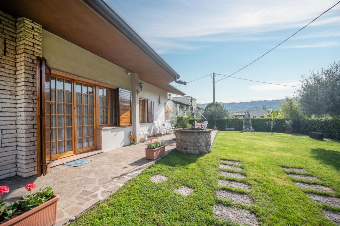 Villa in Via Battistoli 9, Garda