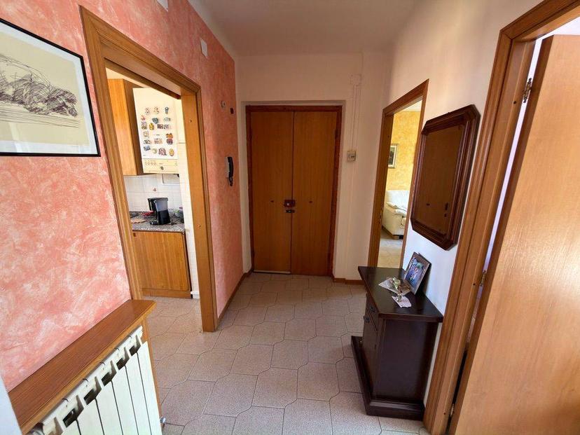 Appartamento in Viale Campo Sportivo 58, Fabriano — foto 2 di 5