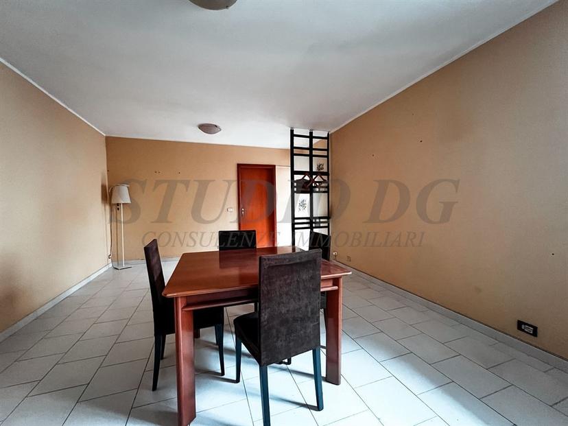 Trilocale in Via San Bernardo, Cesano Maderno — foto 3 di 5