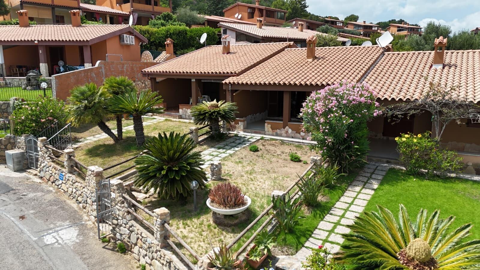 Villa a schiera in Via delle Poiane 14, Muravera