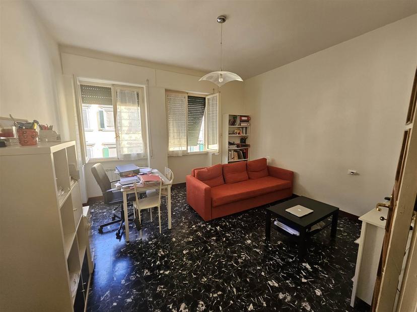 Trilocale in Via Carlo Pisacane, Firenze