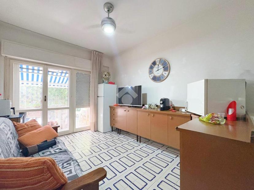 Trilocale in Via Spezzaferro 23, Silvi