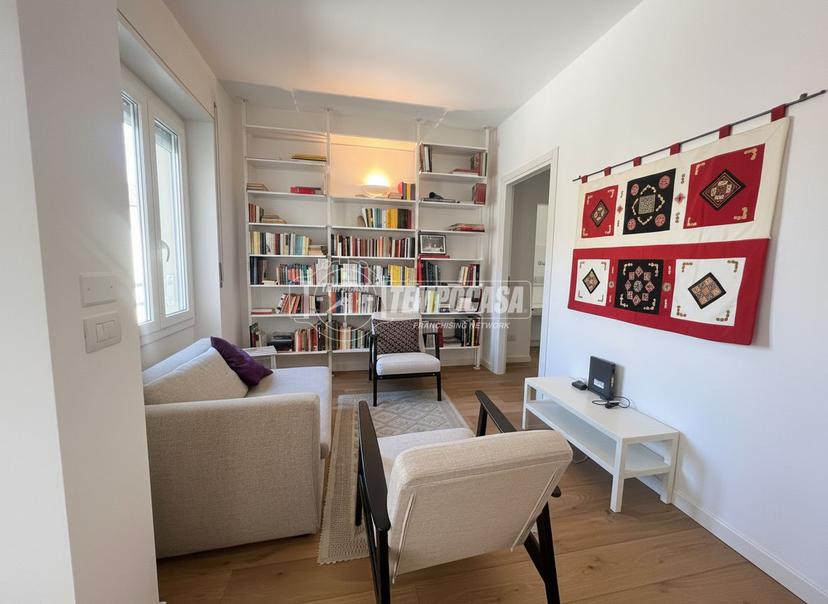Bilocale in Via Alessandro Manzoni 39, Monza