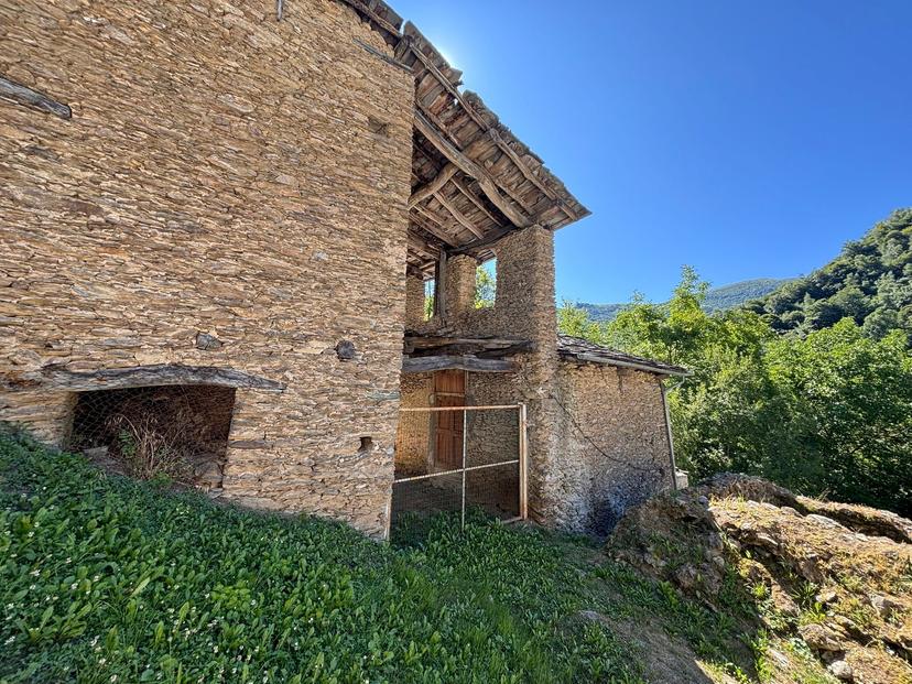 Rustico in Frazione Santa Lucia, Monterosso Grana