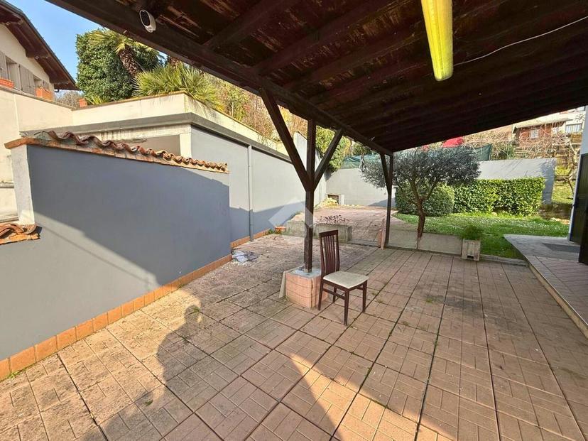 Villa in Via Francesco Menassi 15, Capriolo — foto 5 di 5