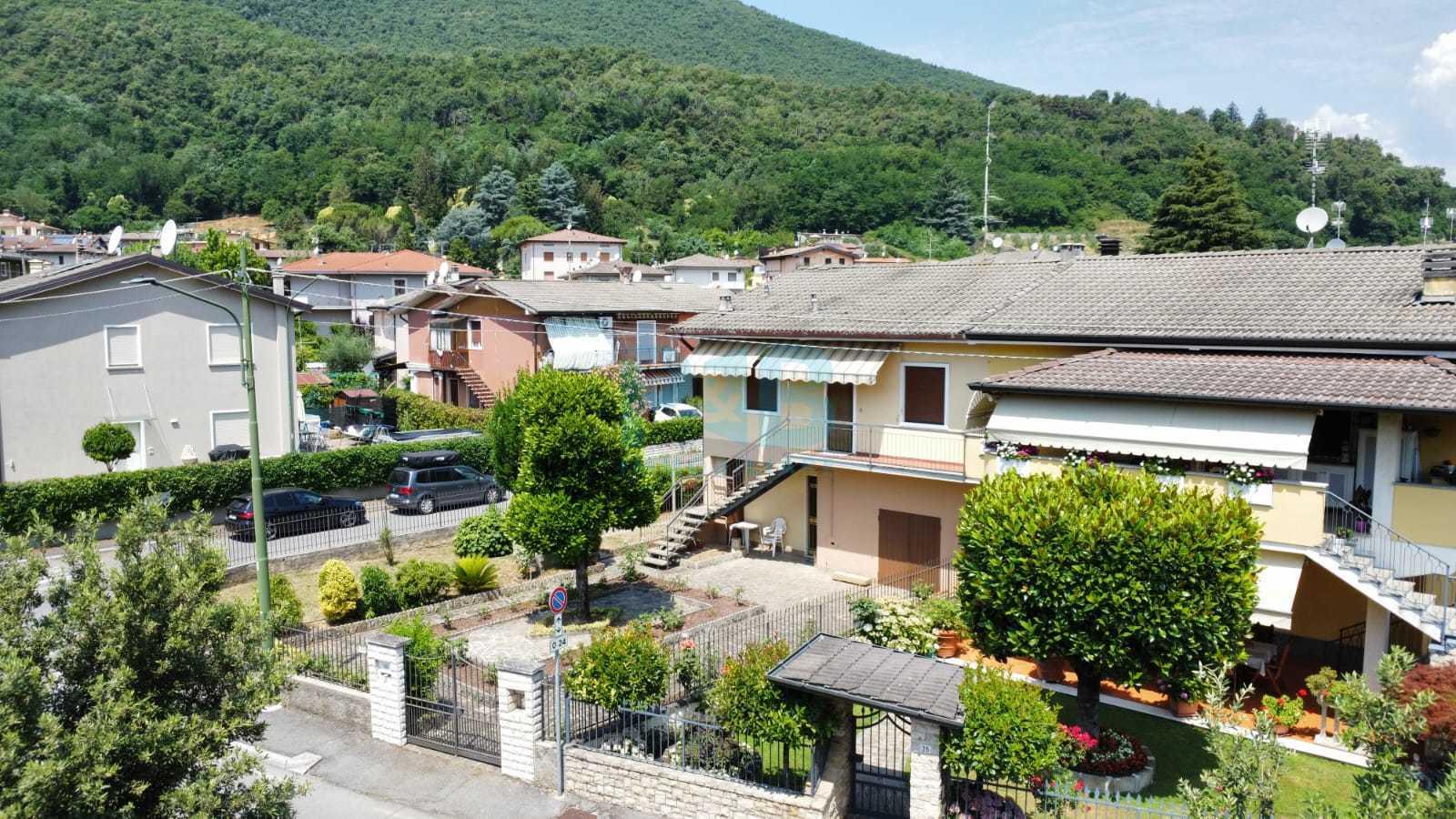 Villa bifamiliare in Via Albera 28, Concesio