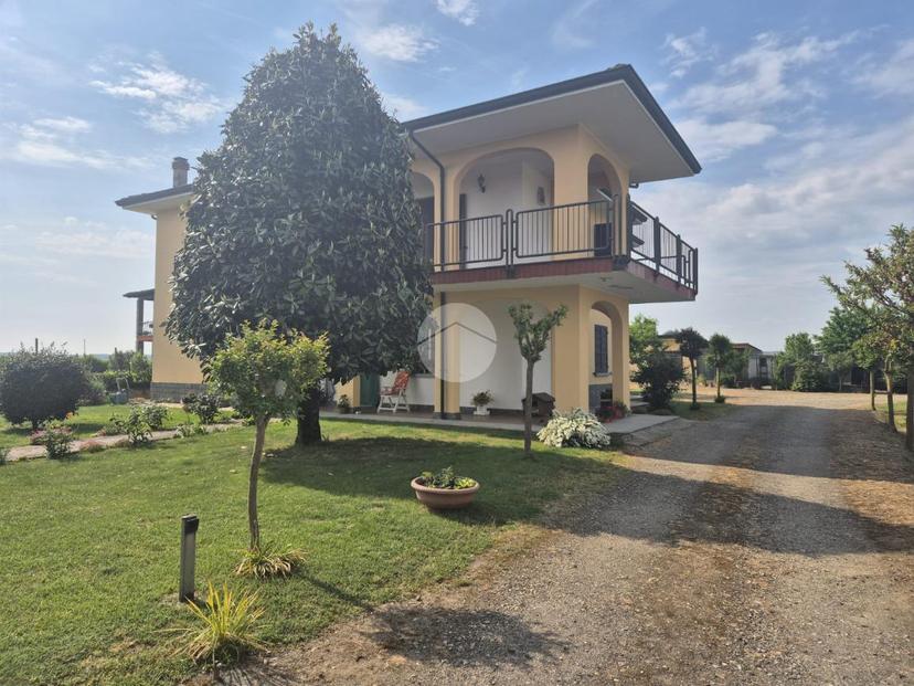 Villa in Via Alberone 4, Zerbo — foto 2 di 5