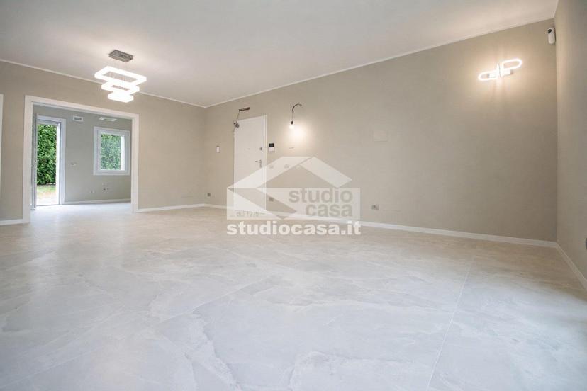Villa in Via Battaglia di Lepanto, Crema — foto 2 di 5