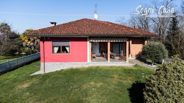 Villa in Via Enea, Cureggio