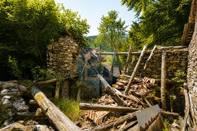 Casale in Località Strada dei Monti, Lozio — foto 4 di 5